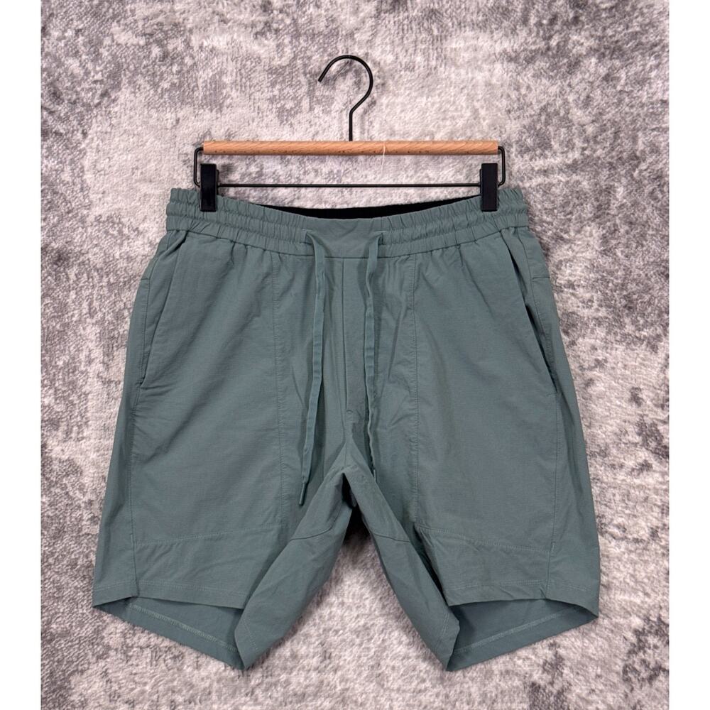 Lululemon Bowline Shorts Medium Mens Green 7" Inseam Athletic
